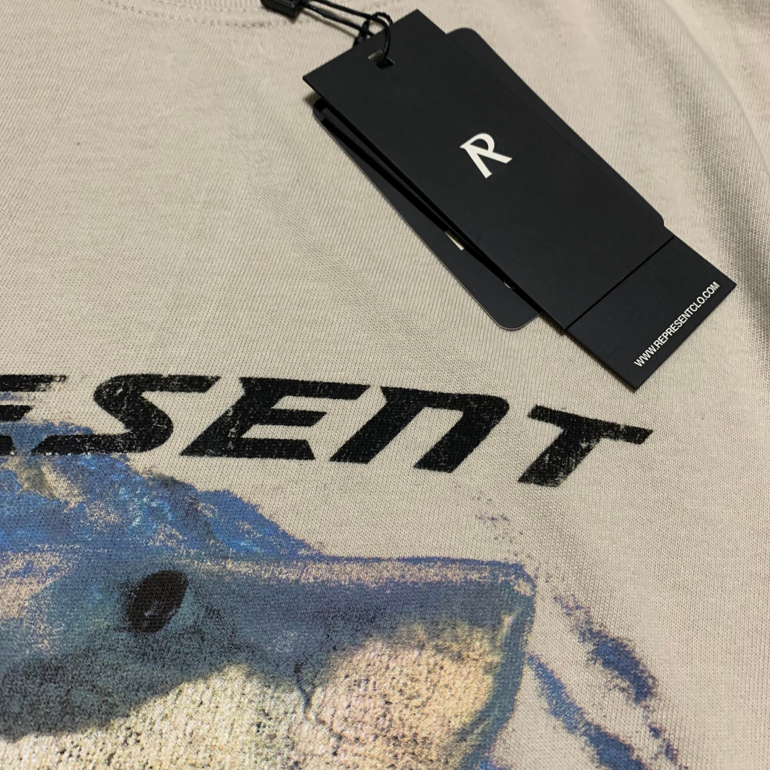 Represent Medium Only The Strong Survive Vintage White Tee Shark Graphic