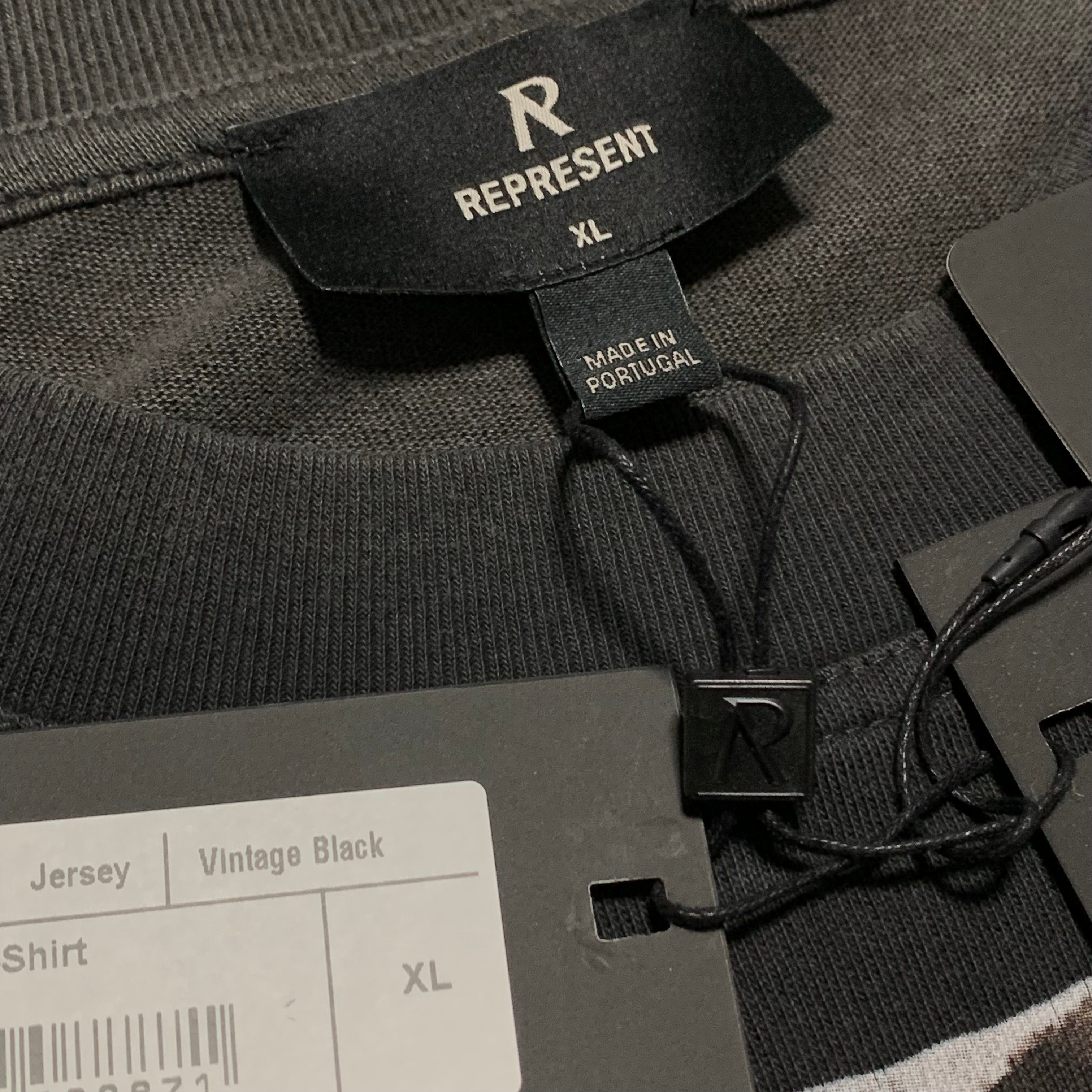 Represent XL Thoroughbred Dog Vintage Black Tee