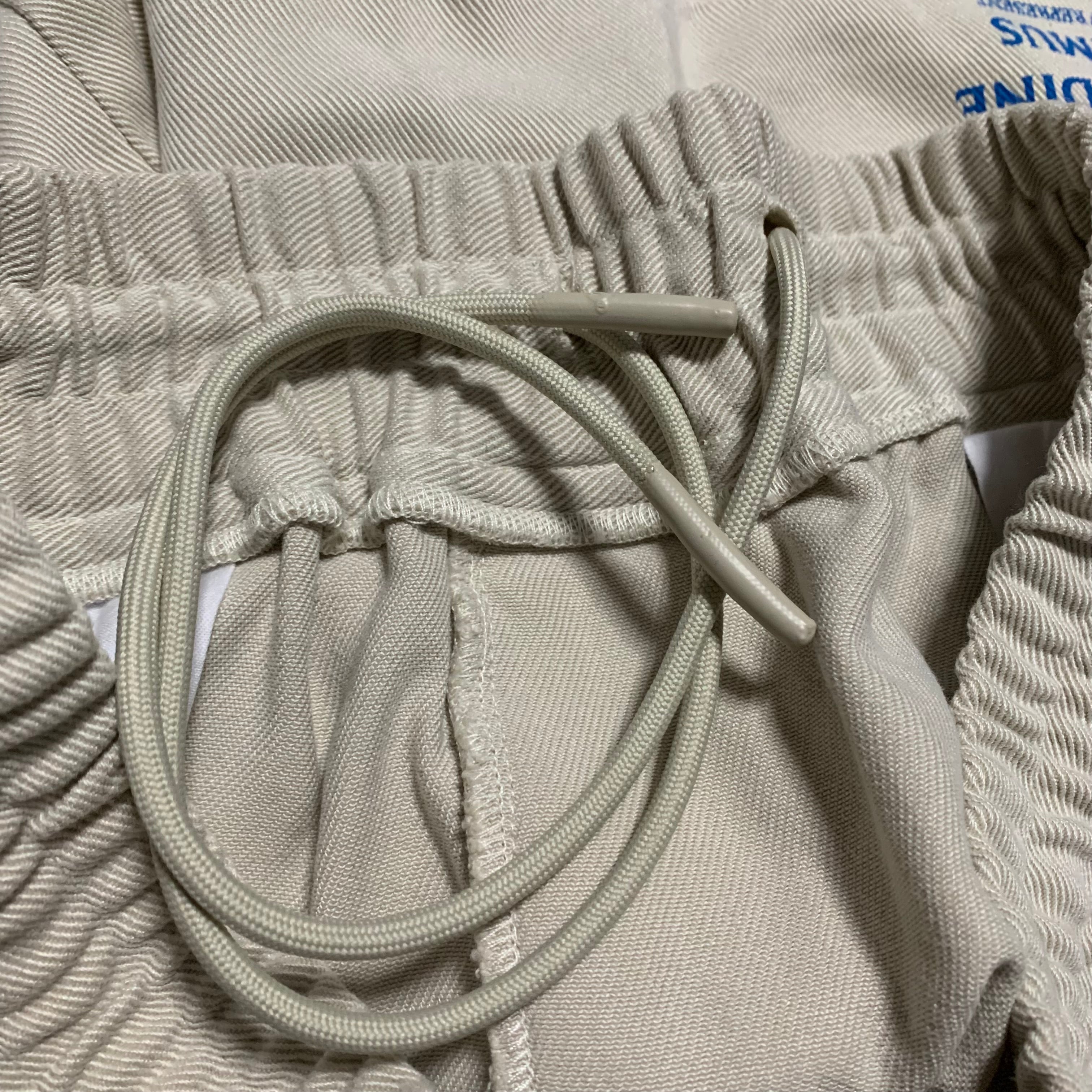 Represent Medium Shorts Icarus Off White Bottoms